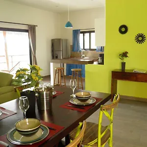 Tua Large Comfortable Pool Parking Space Appartement